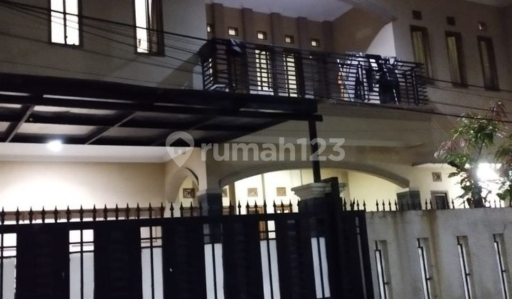 For Sale Quickly, Residential House Suitable for Boarding House, Location in Regol For Sale Quickly, Residential House Suitable for Boarding House, Location in Regol
