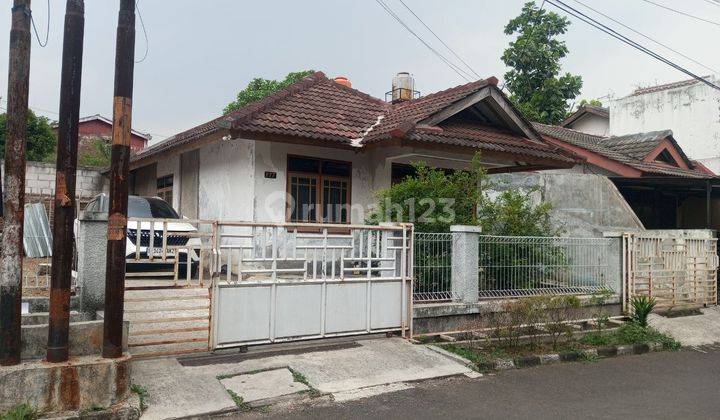 Rumah Luas Hook Jarang Ada di Komplek Elit Antapani 2