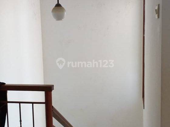 Rumah lama terawat siap huni strategis dalam komplek cigadung 2