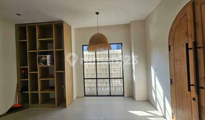 Villa Mediterania Modern Dijual di Semer Dekat Umalas, Kerobokan, Canggu, Bali Villa Mediterania Modern Dijual di Semer Dekat Umalas, Kerobokan, Canggu, Bali