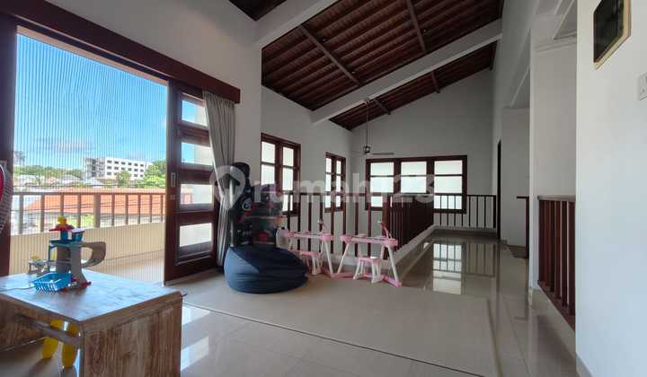 Luxurious House For Sale With Gwk View In Jimbaran 2