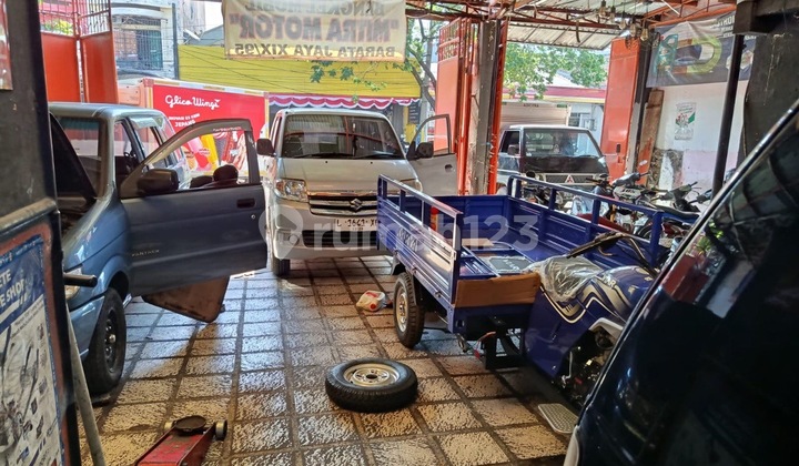 For Sale: Barata Jaya Main Road Workshop Shophouse, Central Surabaya 2