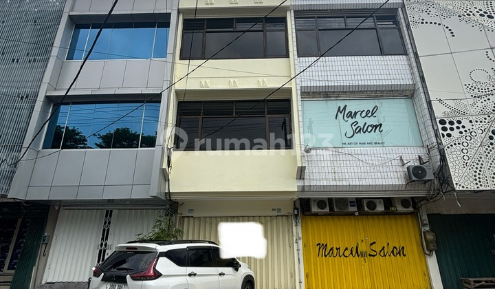 For Rent, Ready-to-Use Ruko on Raya Dharmahusada, East Surabaya 2