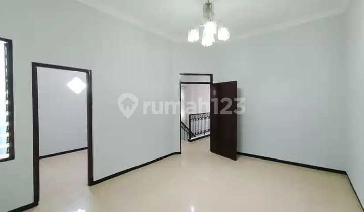 Dijual Rumah Terawat Ngagel Pusat Kota Surabaya