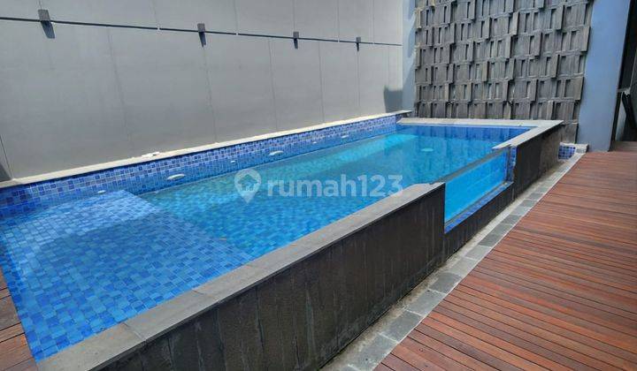 Rumah Baru Ada Kolam Renang di Gegerkalong Bandung Utara 1