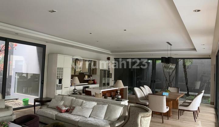 Exquisite Luxury House in Mekarwangi Complex, Bandung 2