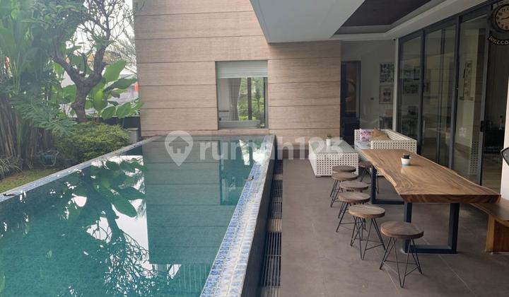 Rumah Exquisite Luxury House di Komplek Mekarwangi, Bandung Rumah Exquisite Luxury House di Komplek Mekarwangi, Bandung