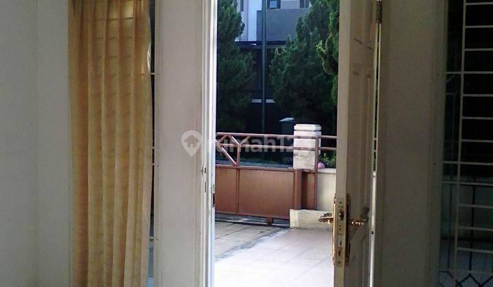 Rumah Bagus Nyaman di Cluster Singgasana Pradana, Bandung 1