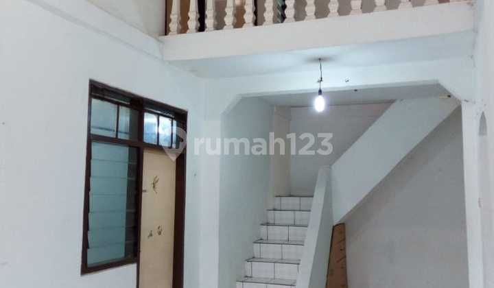 Beautiful House at a Great Price in TKI 1 Complex, Kopo, Bandung Beautiful House at a Great Price in TKI 1 Complex, Kopo, Bandung