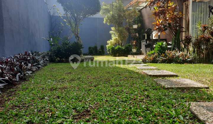 Rumah Mewah Nyaman di Tatar Rambut Kasih Kota Baru Parahyangan