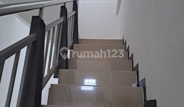 Ready-to-Occupy 2-Story House in Taman Kopo Indah, Bandung