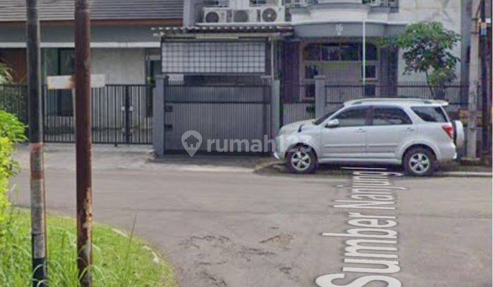 Rumah 2,5 Lantai Furnish Strategis di Komplek Sumber Sari Bandung 1