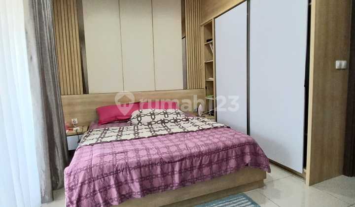 Jual Rumah Turun Harga Furnish di Cynthia 8 Corner Summarecon 2