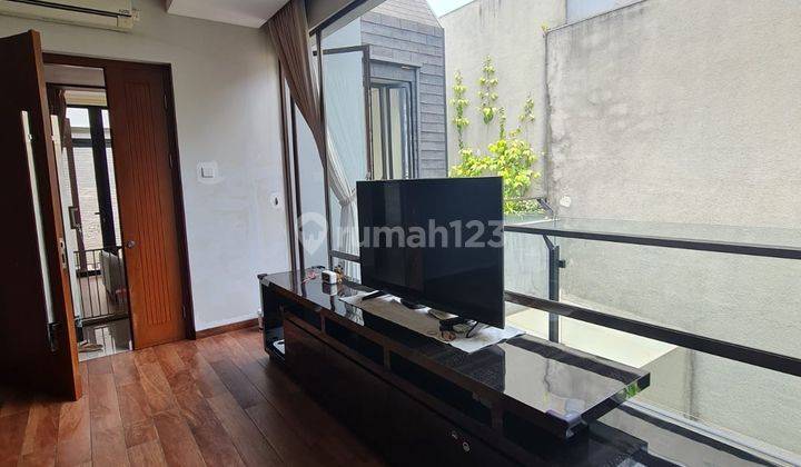 Rumah Nyaman Semi Furnish di Cluster Elite Mekar Wangi Bandung 2