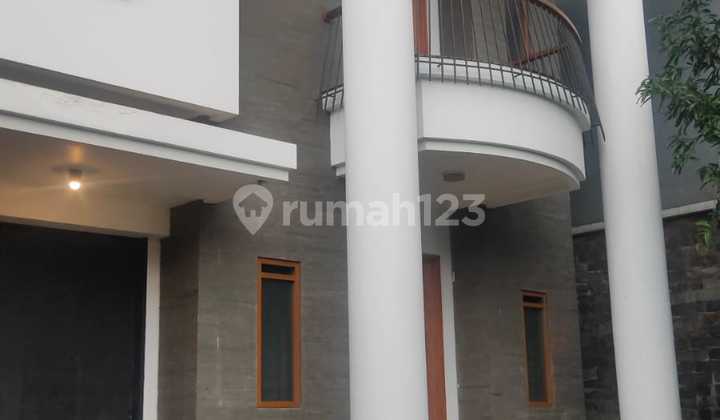 Sewa Rumah Modern Semi Furnish di Komp. Batununggal Indah Bandung Sewa Rumah Modern Semi Furnish di Komp. Batununggal Indah Bandung