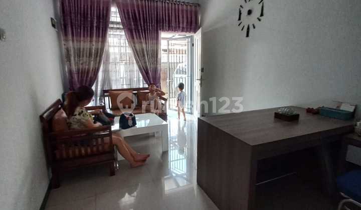 Jual Rumah Siap Huni Dekat Jln Utama Taman Kopo Indah 2 Bandung 2