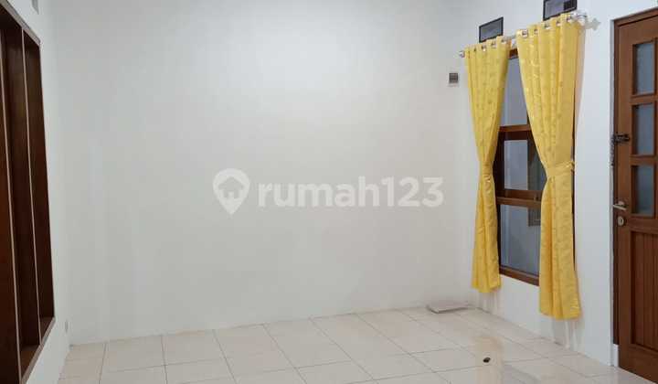 Jual Cepat Rumah Murah di Komplek Bukit Sariwangi Bandung Jual Cepat Rumah Murah di Komplek Bukit Sariwangi Bandung