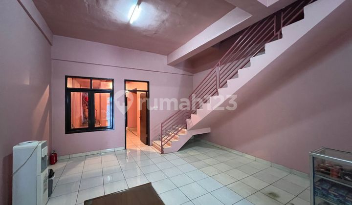 For Sale: Strategic and Good Shop House on Main Road Arcamanik, Bandung City 2