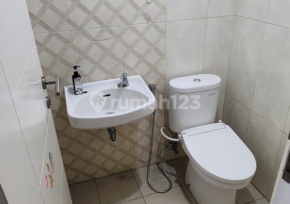 Jual Rumah 2 Lantai Siap Huni di Komplek TKI 5 Pinewood Bandung 2