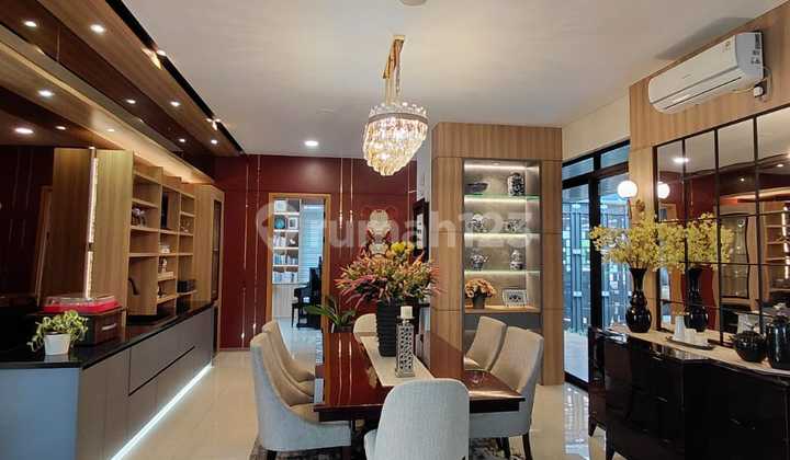 Rumah Lux Mewah Full Furnish di Spatirasmi Kota Baru Parahyangan