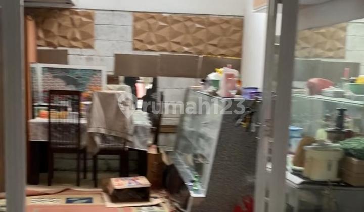 Affordable Semi-Furnished 2-Storey House in Paradise Regency Antapani Bandung 2