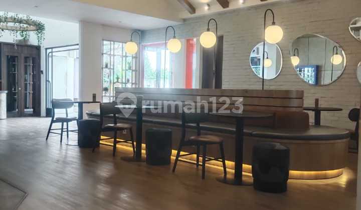 Sewa Ruang Usaha Bagus Di Main Road Sayap Riau Bandung Tengah 