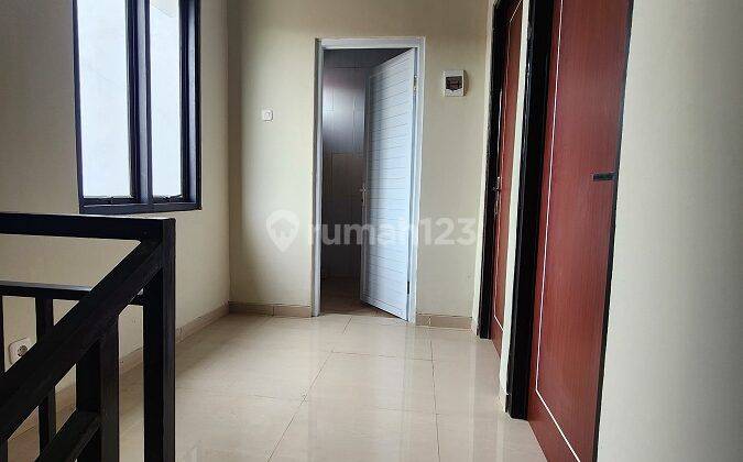 Dijual Rumah Minimalis dan Bebas Banjir 2 Lantai Siap Huni 6