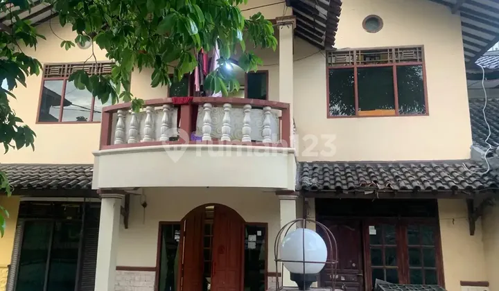 Fully Occupied Rental House in East Jakarta
