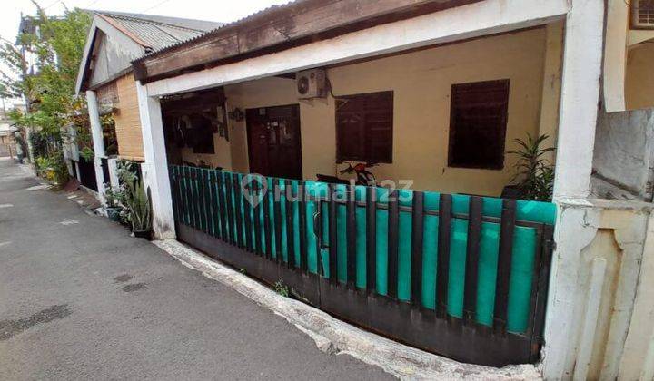 Dijual Rumah 1,5 Lantai Perumnas Klender Jakarta Timur 1