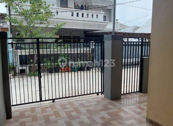 Dijual Rumah Siap Huni di Harapan Indah 1 Bekasi 2