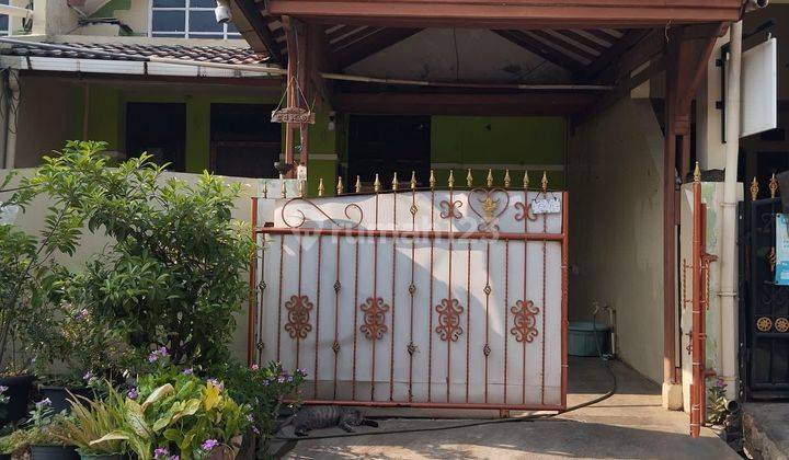 Dijual Rumah Siap Huni Harga dibawah Pasar di Taman Harapan Baru 1