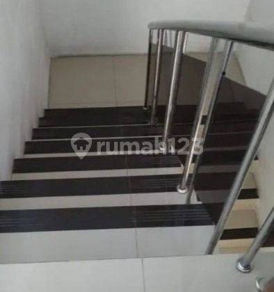 Rumah 2 lantai di Perumahan Taman Modern Cakung Jakarta Timur	  2