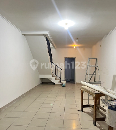 For Sale: Strategic 2-Story Shop House in Duta Bumi Harapan Indah – Suitable for Business and Investment For Sale: Strategic 2-Story Shop House in Duta Bumi Harapan Indah – Suitable for Business and Investment