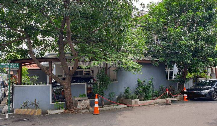 Dijual Rumah hook 2,5 lantai di Sunter Indah, Jakarta Utara 2