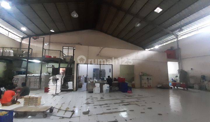 Dijual Murah gudang berikut kost an hitung tanah di daerah Pondok Bambu Jakarta Timur 1