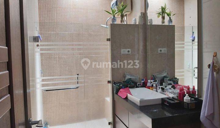 Dijual Rumah cantik 2,5 lantai siap huni di Perumahan Puri Kembangan Jakarta Barat 2