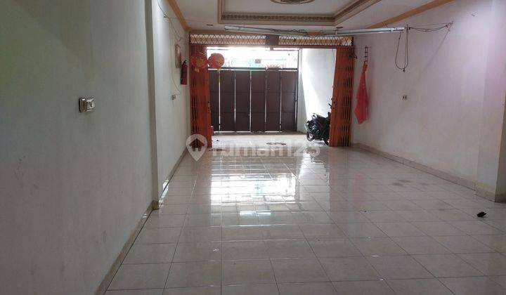 Di jual Cepat!! Rumah/Ruko di Jelambar, Jakarta barat 2