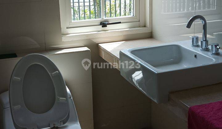 Rumah Double Decker di Jl. Orchard SHM Baru Selatan 4