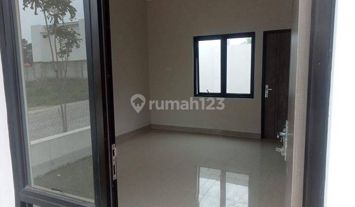 Rumah mewah 2 lantai sumedang 2