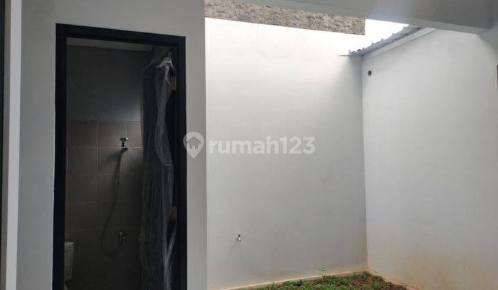 Rumah cantik desain modern minimalis di mangunsari 2