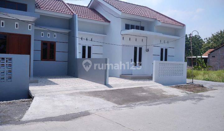 Rumah bagus siap huni SHM dan IMB ready  3