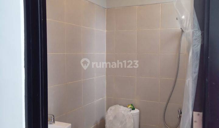 Rumah bagus desain modern minimalis siap huni bisa KPR 7