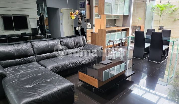 Rumah Terawat di Kota Baru Parahyangan Bandung