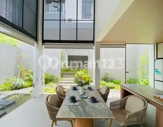 Rumah Modern di Kota Baru Parahyangan Bandung