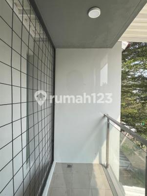Rumah Hook di Kota Baru Parahyangan Bandung