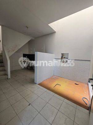 Rumah Hook Nyaman Tatar Naganingrum Kota Baru Parahyangan, Kbp