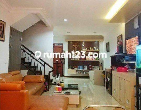 Rumah Luas Semi Furnish Tatar Naganingrum, Kota Baru Parahyangan 2