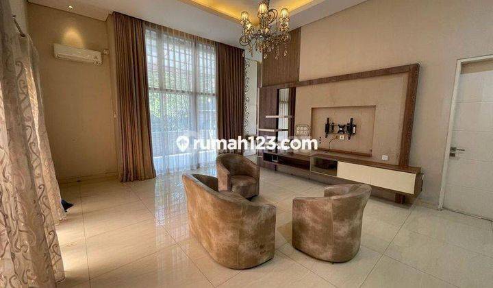 Rumah Mewah Nyaman Juga Semi Furnish Kota Baru Parahyangan 1