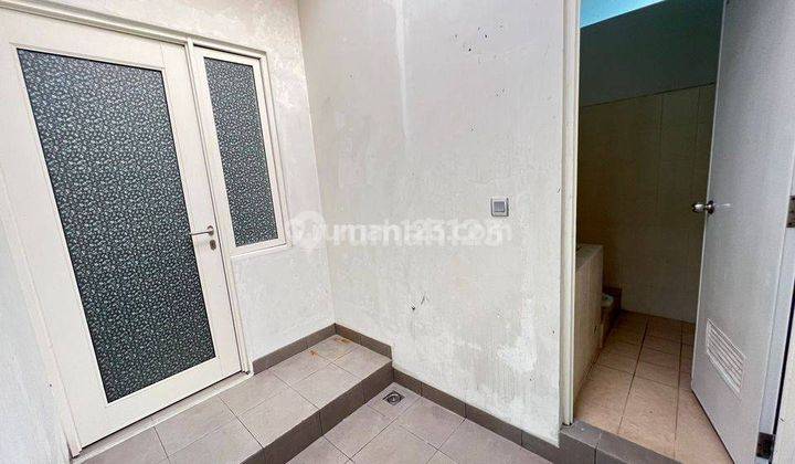 Rumah Manis 2 Lantai Tatar Larangtapa, Kota Baru Parahyangan 2