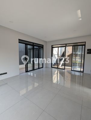 Rumah Exclusive Tatar Nilapadmi Kota Baru Parahyangan Bandung